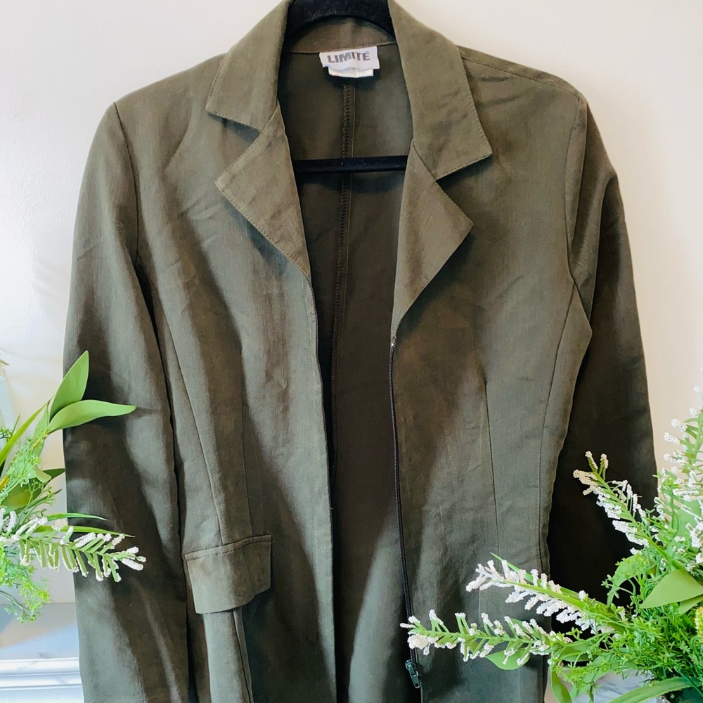 Green zip up blazer